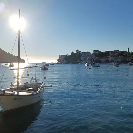 Bertie's - One Bedroom With Terrace And Sea View A2 * Smokvica (Korcula)