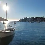 Bertie's - One Bedroom With Terrace And Sea View A2 * Smokvica (Korcula)