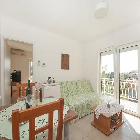 Bertie's - One Bedroom With Terrace And Sea View A2 *