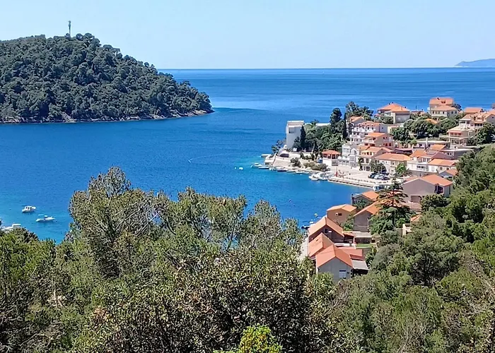 Bertie's - One Bedroom With Terrace And Sea View A2 아파트