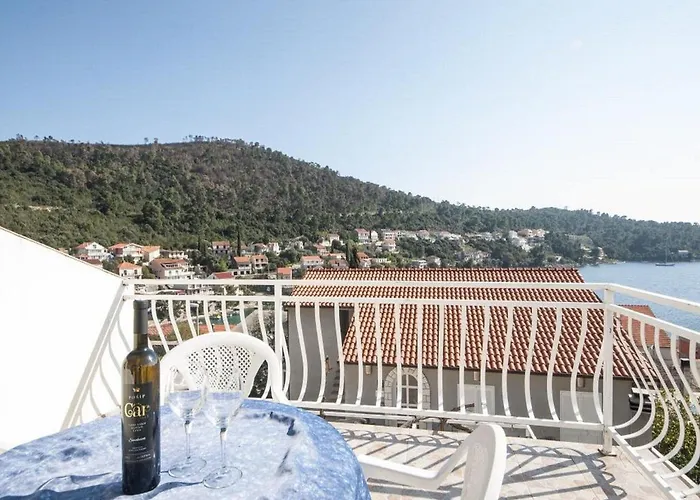 Bertie's - One Bedroom With Terrace And Sea View A2 *