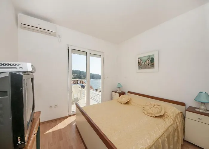 Bertie's - One Bedroom With Terrace And Sea View A2 Smokvica (Korcula)