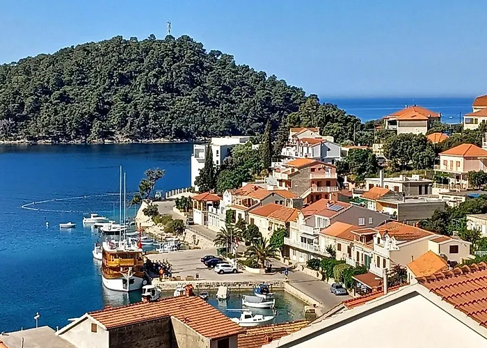 Bertie's - One Bedroom With Terrace And Sea View A2 아파트